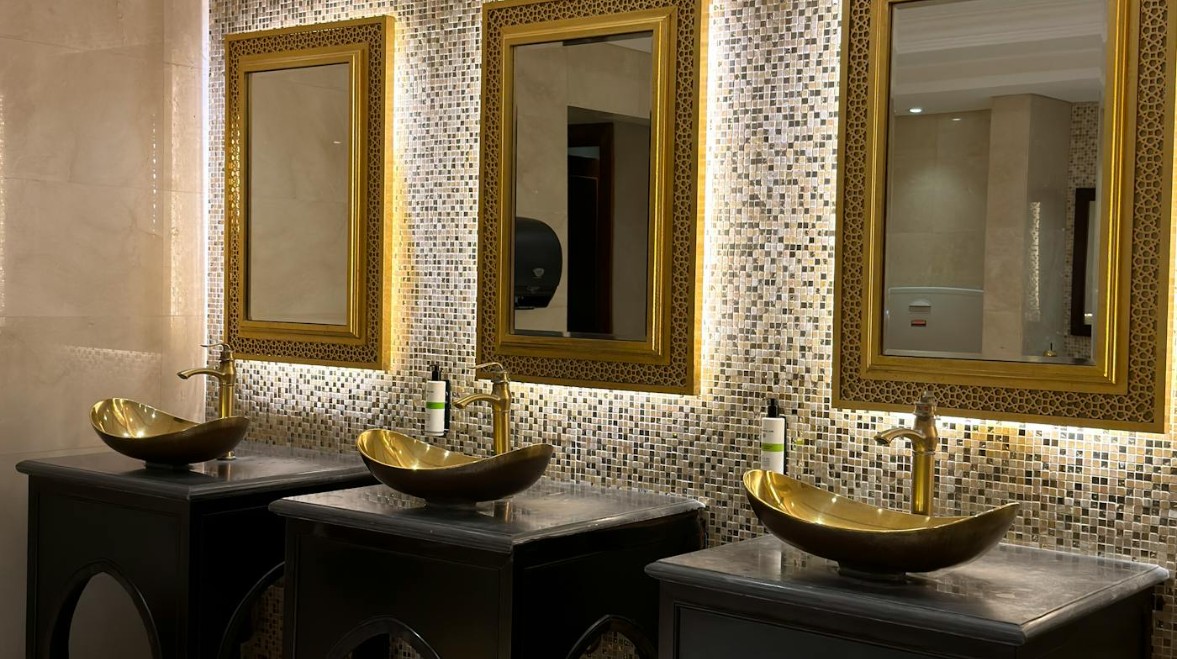 Why Fontana is Leading Touchless Restroom Innovation