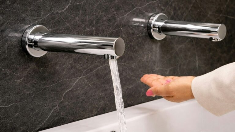 Read more about the article Tech Guide: Commercial Touchless Faucets